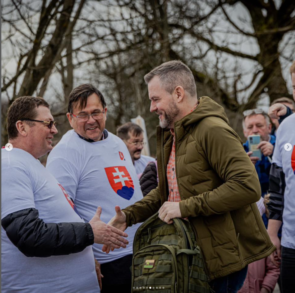 Prezidentsk Kandid Ti Nedodr Ali Slovo Veselo Kampa Ovali I Cez