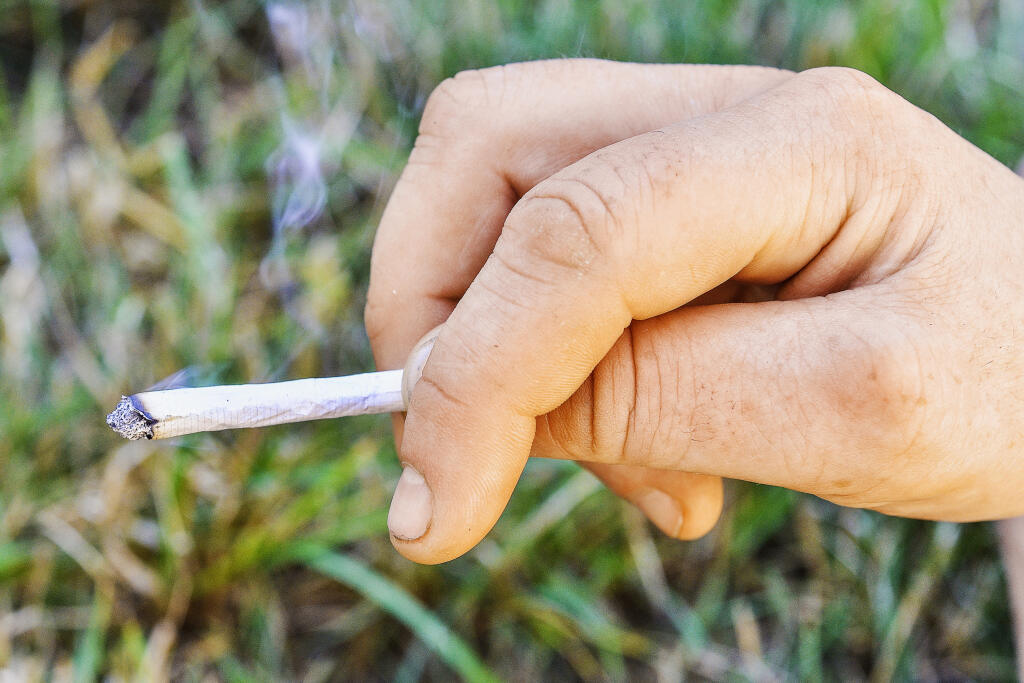 OVPLYVŇUJE VEDOMIE
Marihuanu skúšajú už jedenásťročné deti.