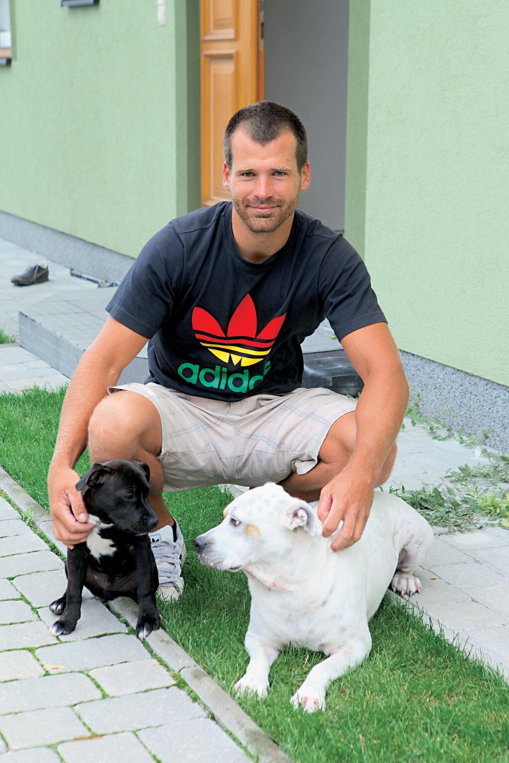 BRATISLAVA – Po bratovi je v chomúte aj druhý zlatý olympijsky medailista. V sobou sa oženil legendárny vodný slalomár Peter Hochschorner