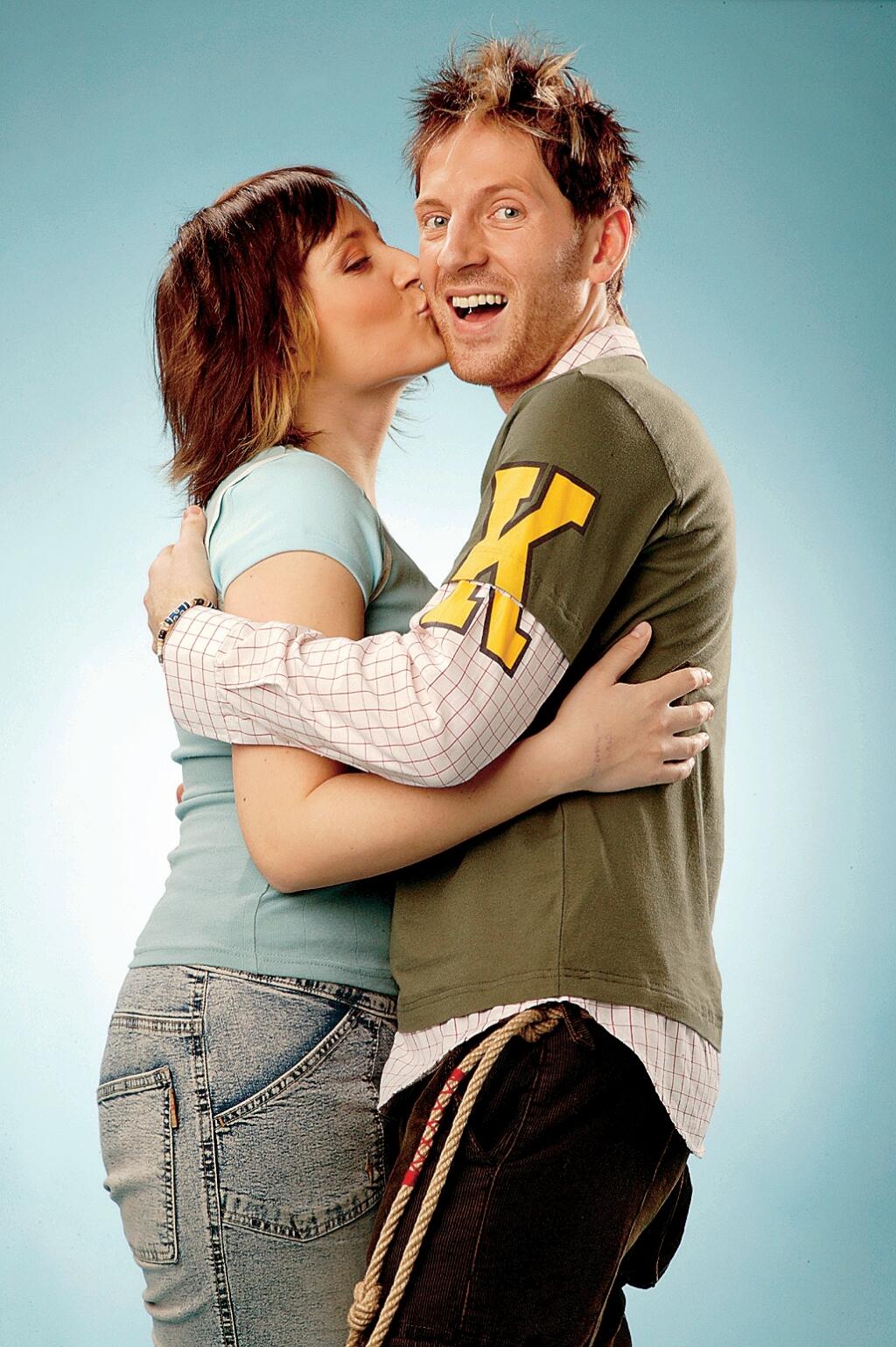 Katarína Koščová, slovenská SuperStar, Miro Jaroš, finalista Slovensko hľadá SuperStar
foto: Peter Šimončík
uverejnené: Šarm 24/2005
pôvodný súbor:Miro, katka1.eps