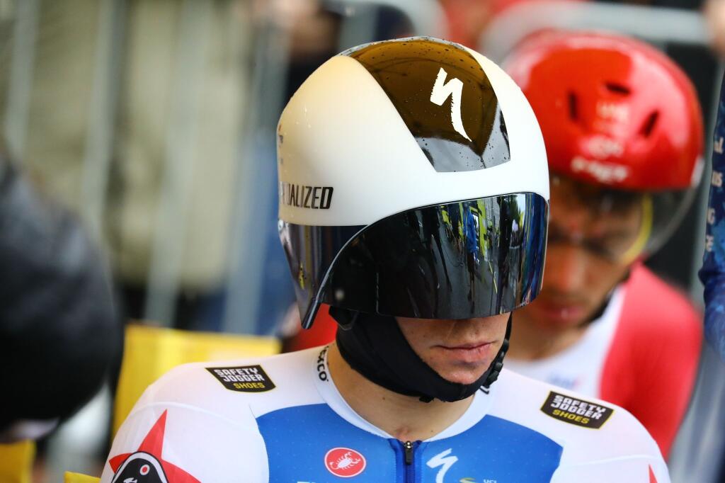 Cyklisti sa v dnešnej časovke museli popasovať s nepriaznivým počasím.