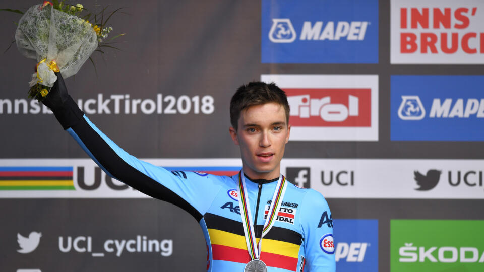 Mladý belgicky cyklista Bjorg Lambrecht prišiel o život po páde na pretekoch Okolo Poľska.