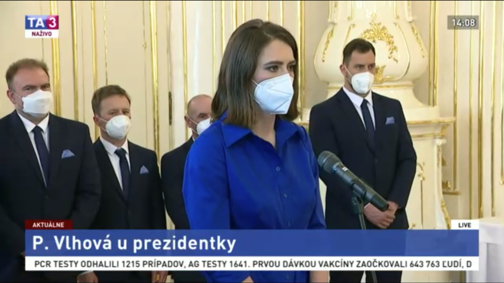 Lyžiarka Petra Vlhová spolu s tímom u prezidentky Zuzany Čaputovej.
