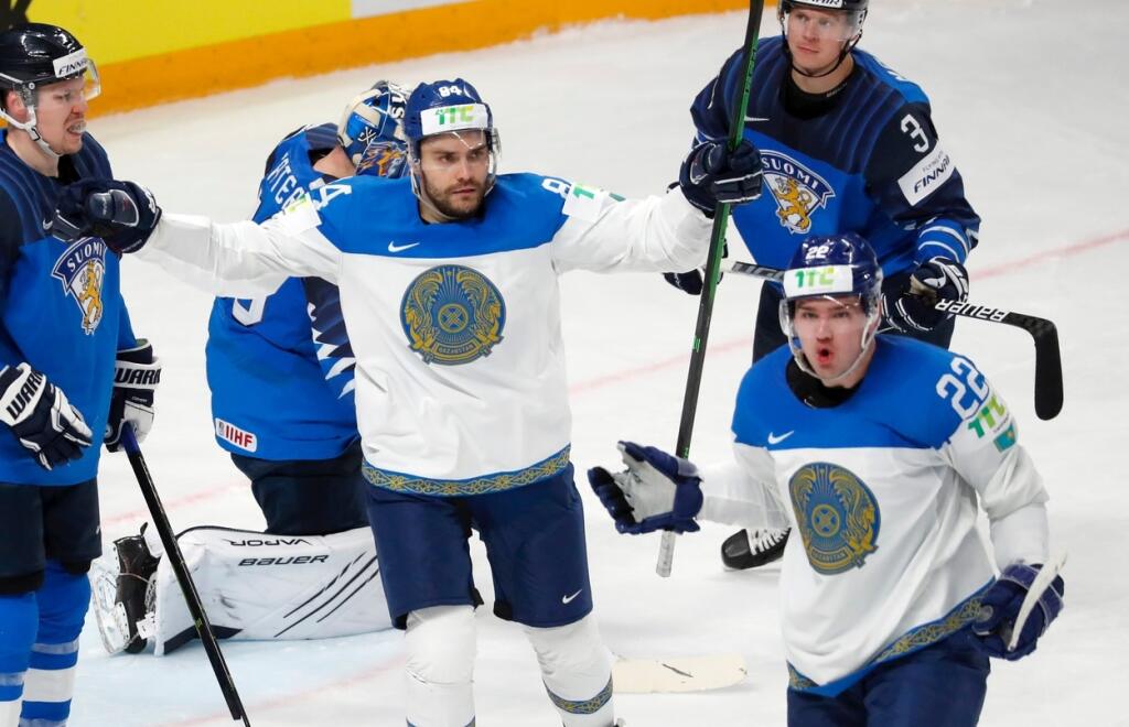 Kazachstan dokonale zaskočil aj úradujúcich majstrov sveta z Fínska, keď vyhral 2:1 po nájazdoch.