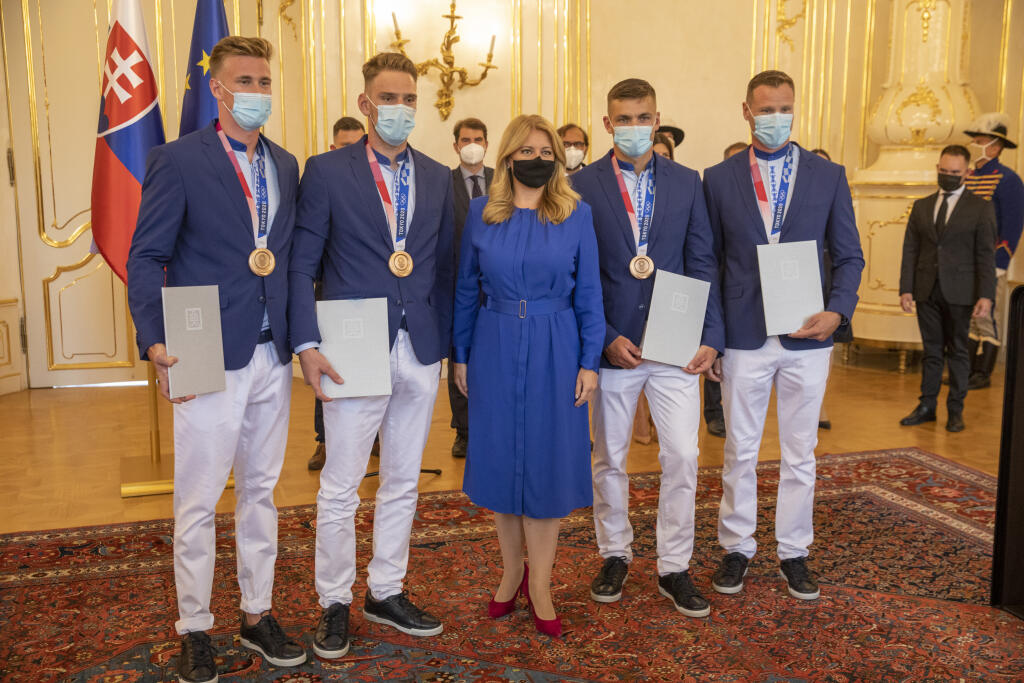 Prezidentka Slovenskej republiky Zuzana Čaputová (48) v stredu popoludní prijala v Prezidentskom paláci našich olympionikov, ktorí v Tokiu vybojovali cenný kov.