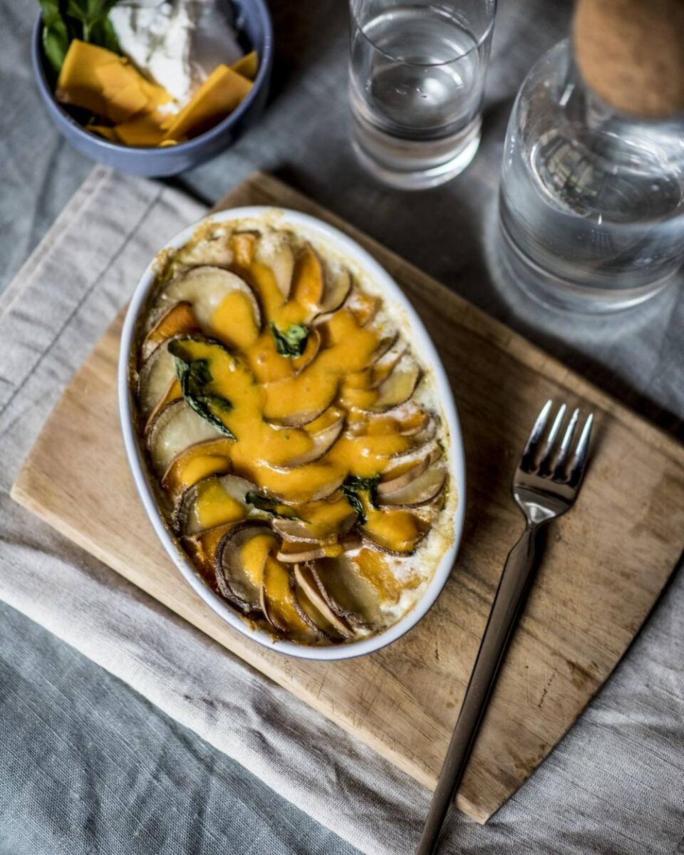 Jesenný recept ako lusk! Gratinované ZEMIAKY s tekvicou a kozím syrom chutia božsky!
