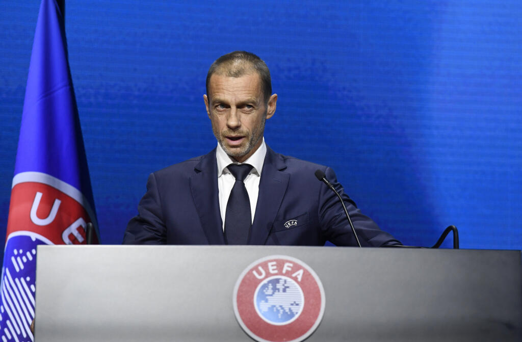 Prezident UEFA Aleksander Čeferin dvanástku klubov nešetril a vznik Superligy poriadne skritizoval.