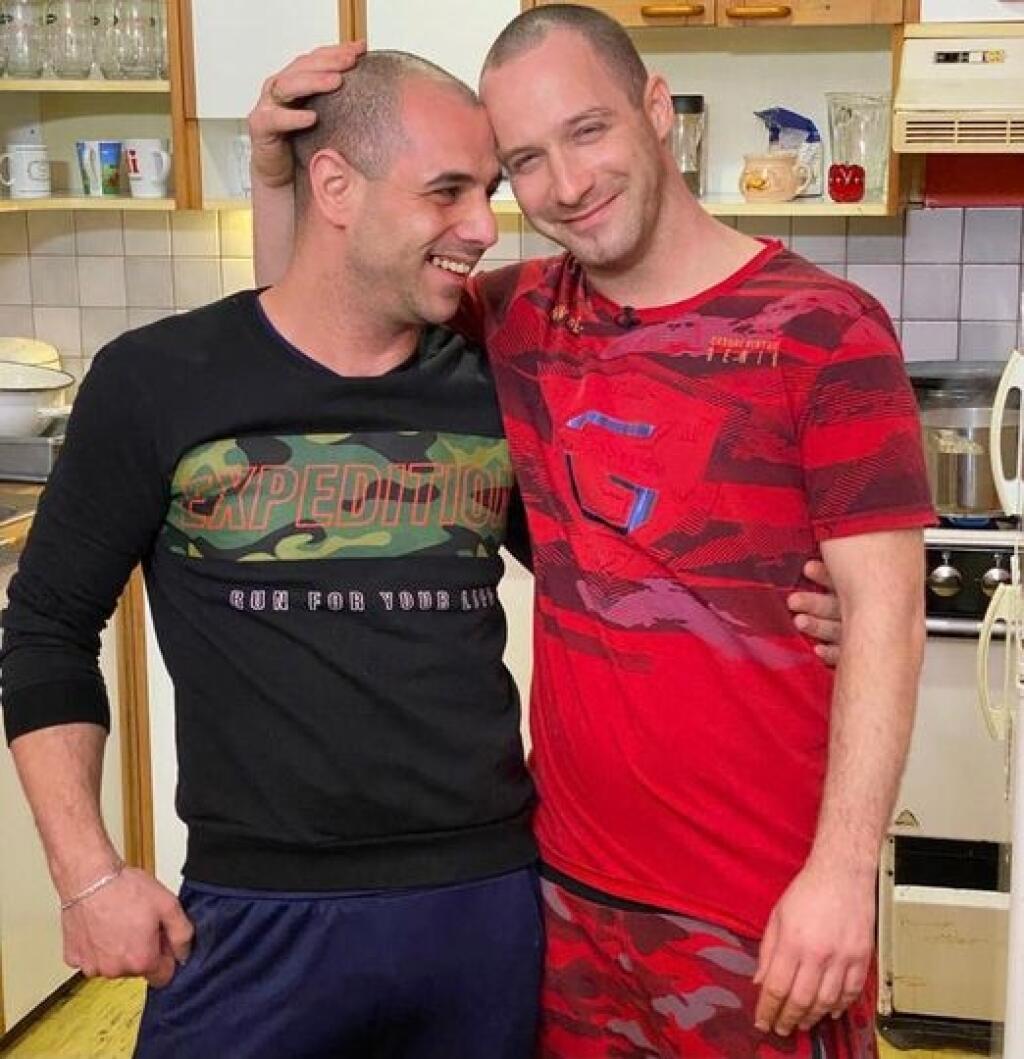 Samo z Bez servítky (vpravo) s priateľom.