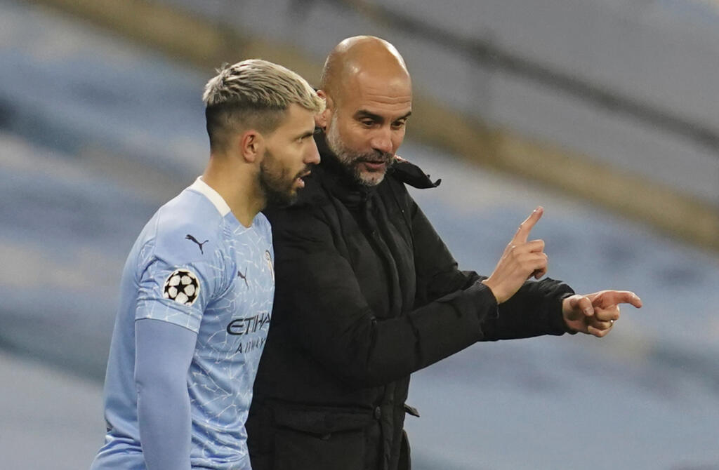 Sergio Agüero sa má z Manchestru City sťahovať na Camp Nou