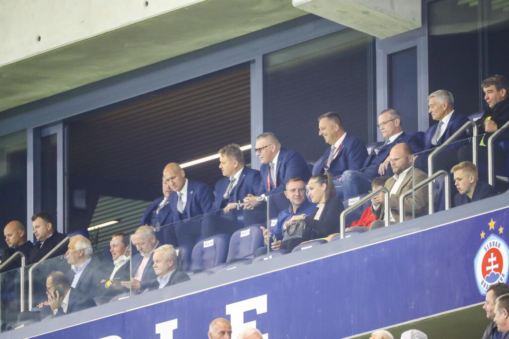 Vo VIP bol aj súčasný prezident SFZ Ján Kováčik a taktiež bývalý prezident František Laurinec.