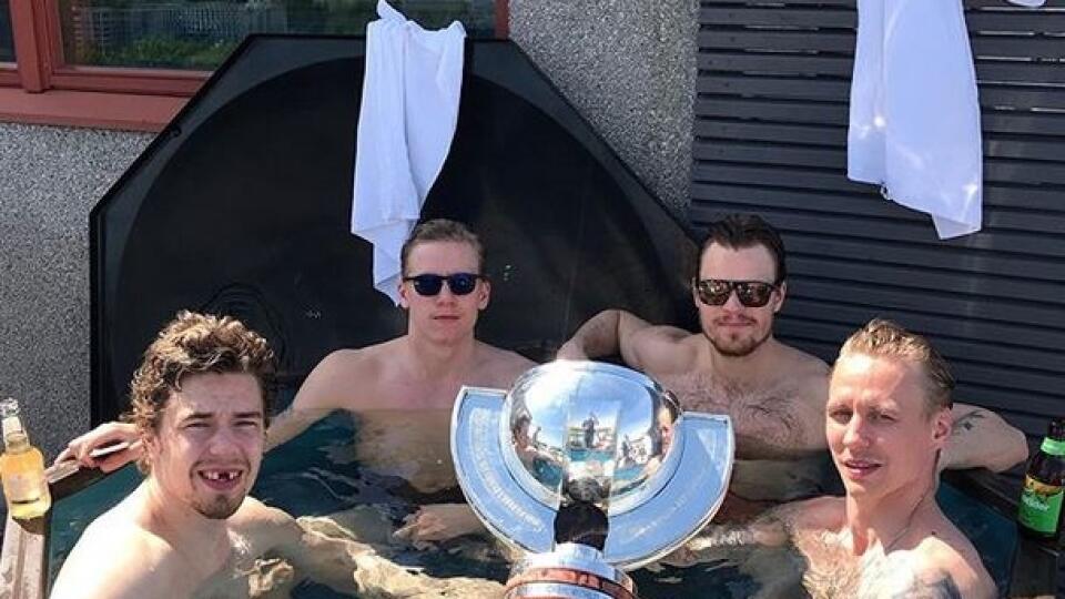 Fíni zobrali majstrovskú trofej aj zlaté medaily na naozaj zaujímavé miesta.