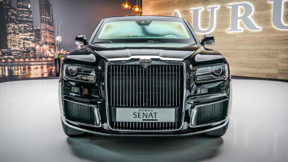 Aurus Senat Limousine - v aute stráženom ochrankou sa vozí aj ruský prezident Putin