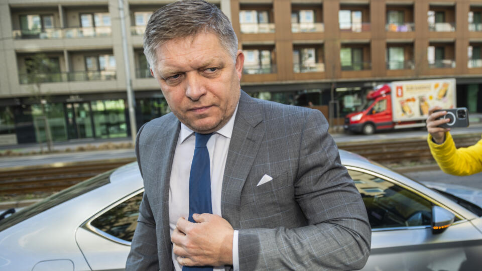 Expremiér a líder Smeru-SD Robert Fico prišiel vypovedať na Prezídium PZ 26. apríla 2022 v Bratislave.