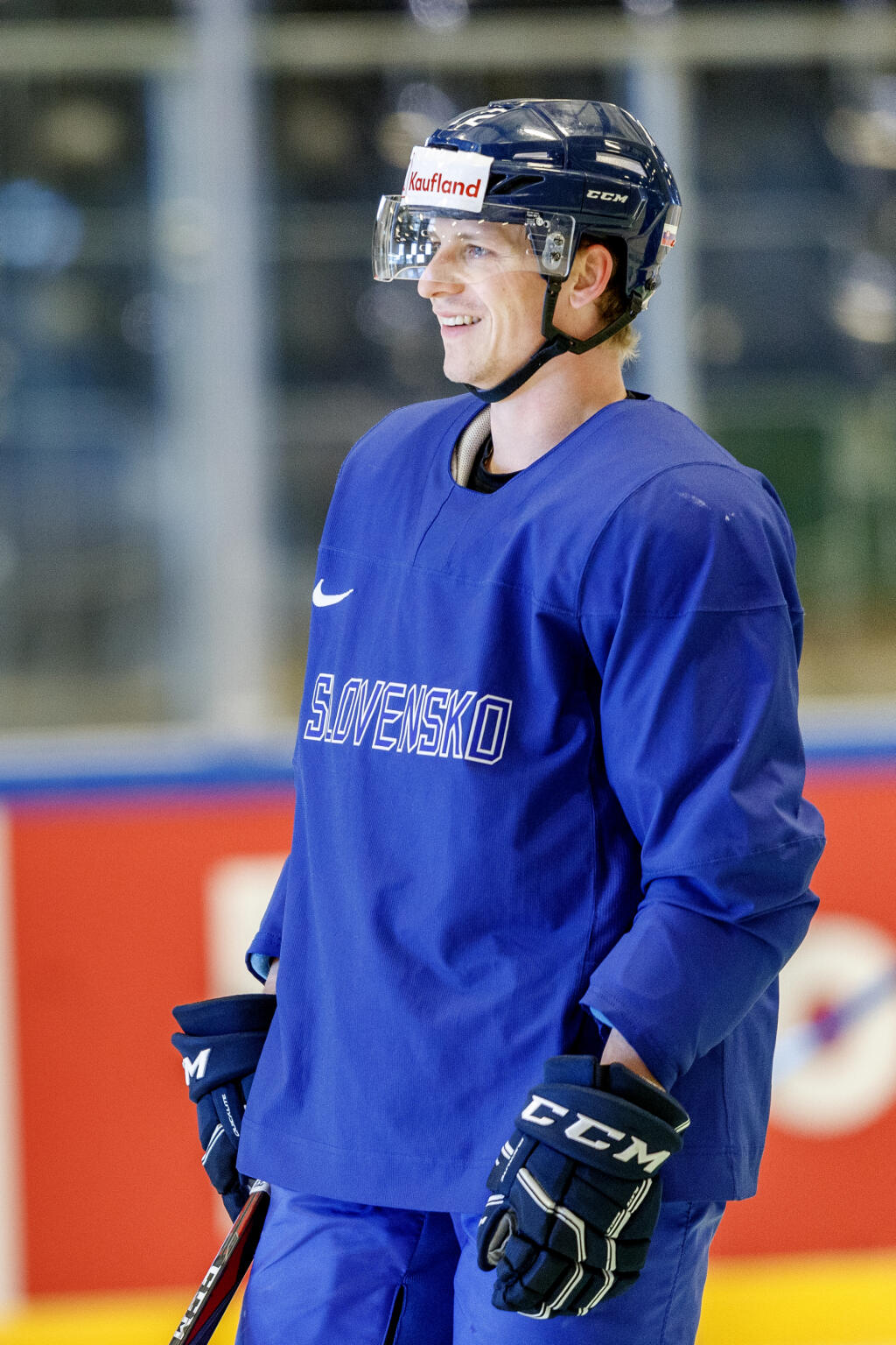 Dávid Bondra (27)