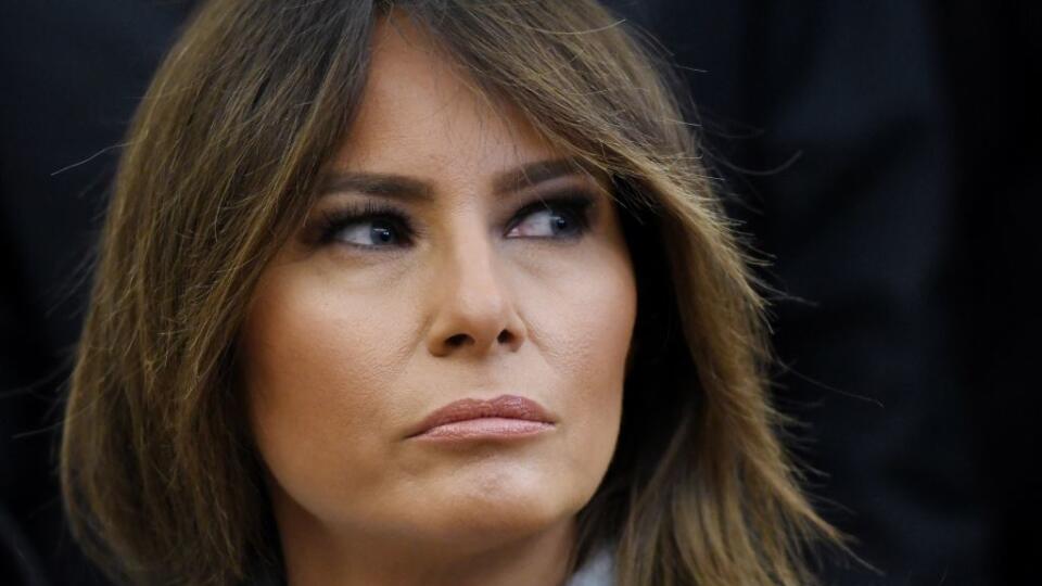 Melania sa už dlhšie neukázala na verejnosti. Mnohí sa pýtajú, čo sa stalo.