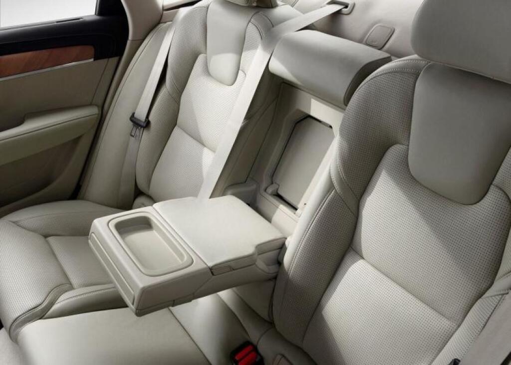 Test Volvo S90: Chýba už len šesťvalcový imidž