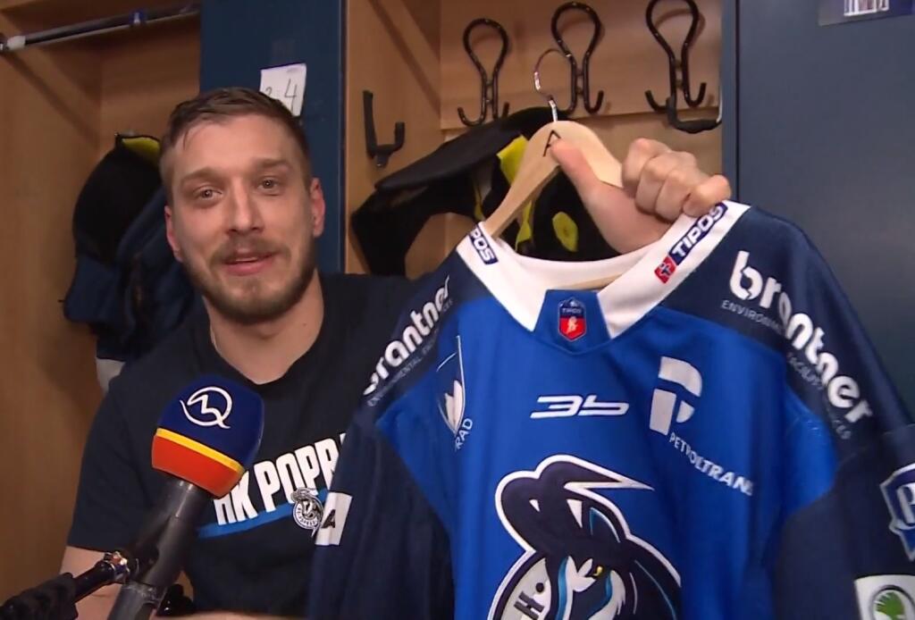Útočník Popradu Marcel Haščák po postupe do finále v dobrej nálade povedal, že svoj dres pošle Borisovi Valábikovi. Tentoraz venoval svoj kúsok aj bývalému predsedovi parlamentu Andrejovi Dankovi.