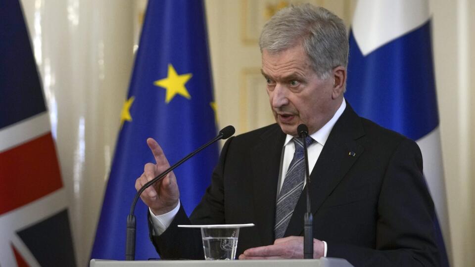 Fínsky prezident a premiérka oficiálne oznámili podporu vstupu do NATO