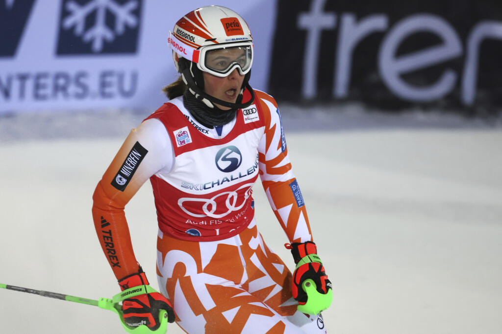 Siedma v poradí je konečne naša Petra Vlhová, ktorej na Shiffrinovú chýba pár desiatok tisíc.