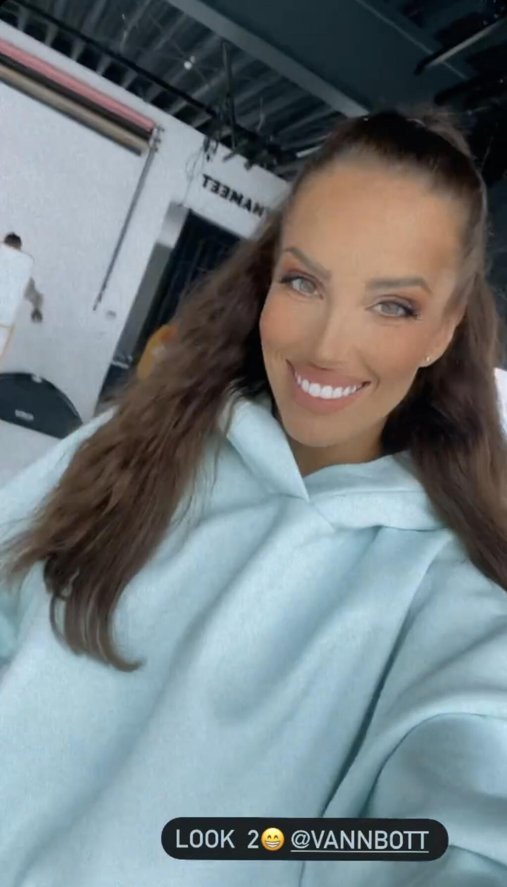 V súčasnosti sa sexi modelka s čarokrásnym úsmevom venuje prioritne foteniu kampaní.