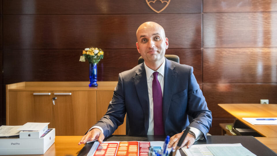 Výmena na poste ministra financií SR. Minister financií MICHAL HORVÁTH si dáva za cieľ vyviesť Slovensko zo zadlženosti.