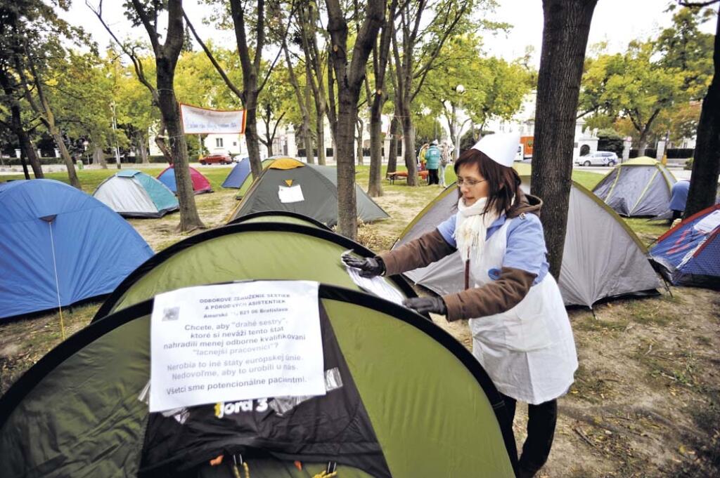 SESTRY: Stanovť mesteŤko