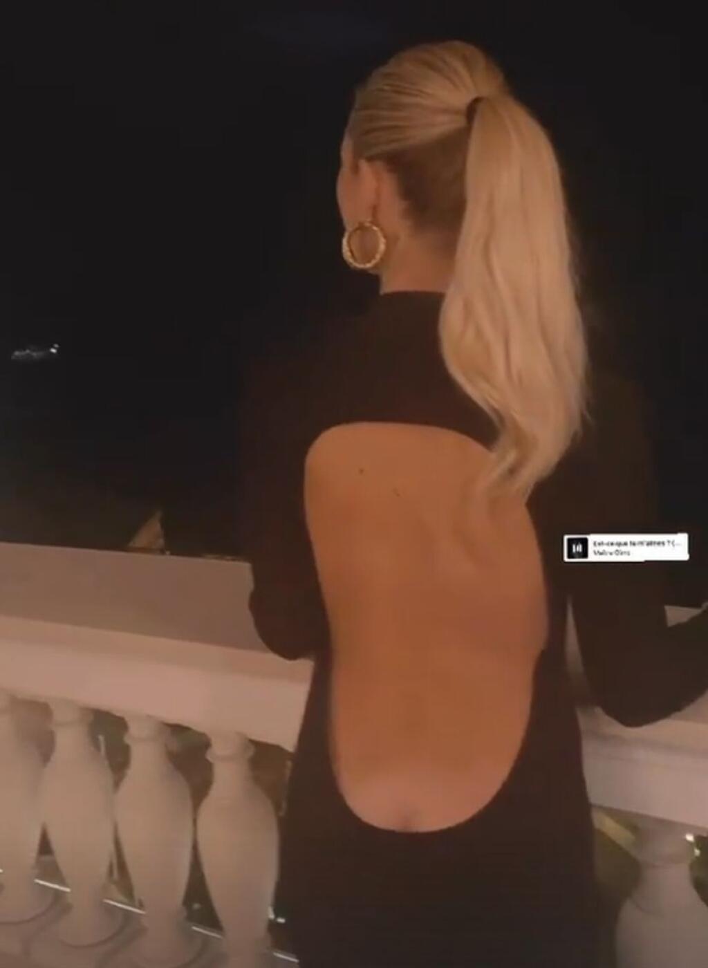 Sexi Ilary Blasisa pochválila novým outfitom, spod ktorého jej vykúkal zadok bez spodnej bielizne.