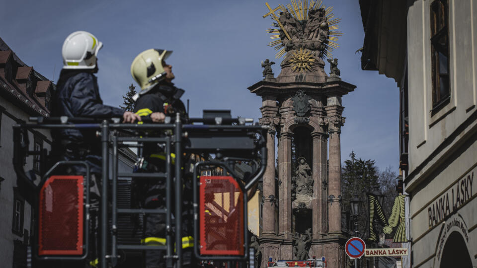 Historické centrum Banskej Štiavnice zachvátil v sobotu 18.3.2023 obrovský požiar. Vypukol v Banke lásky.