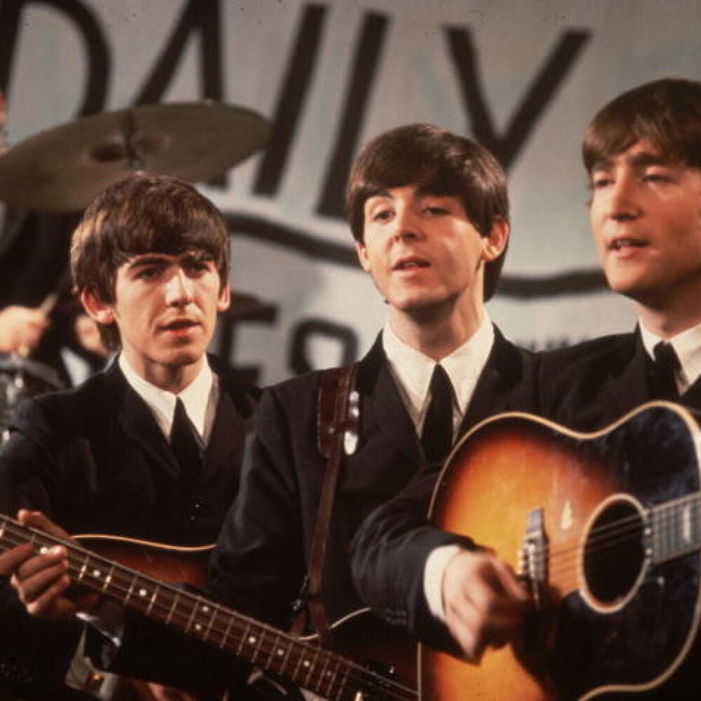 1963: Beatles: Paul McCartney, George Harrison, Ringo Starr a John Lennon
