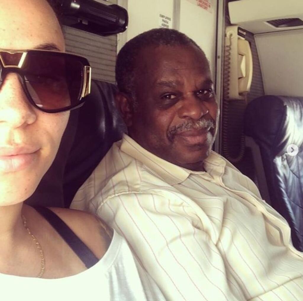 Tina KONEČNE ukázala svojho afrického otca.