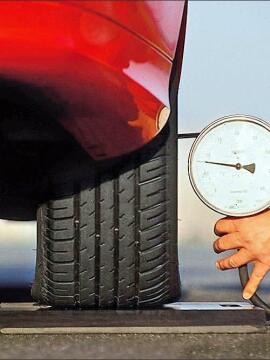 Skryté hrozby: Ako jednoduchou kontrolou pneumatík môžete predísť katastrofám na cestách