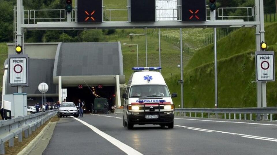 Tunel Branisko čelí dočasnej obojsmernej uzávere, dôvodom je dopravná nehoda. (Ilustračné foto)