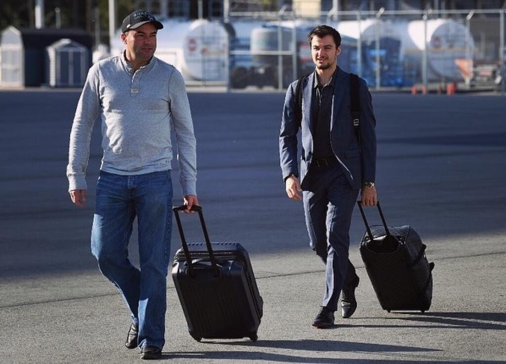 Kevin Labanc so svojím otcom Milanom, ktorý bol takisto hokejistom.