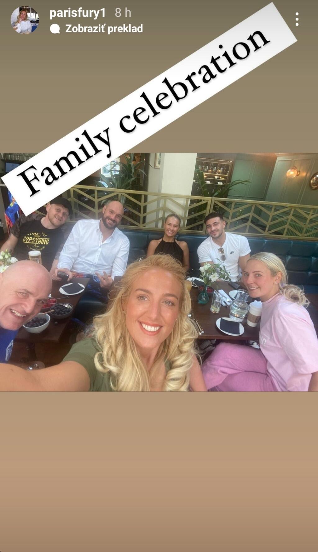 Tyson Fury oslavuje úspech s rodinou deň po víťazstve