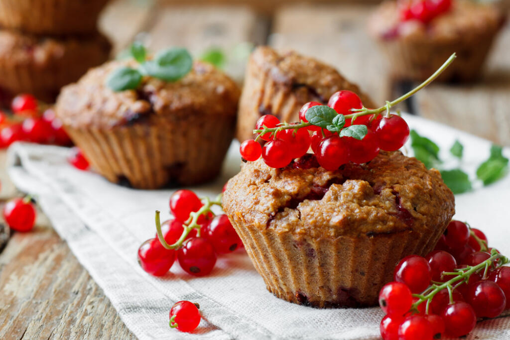 Healthy,Muffins,With,Red,Currants