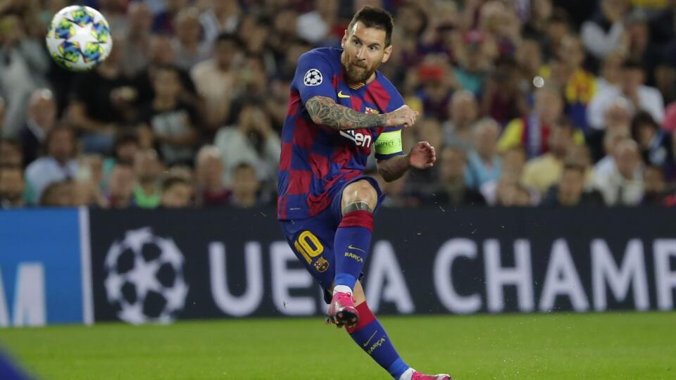 Argentínsky futbalista Lionel Messi si v stredu prevzal Zlatú kopačku - ocenenie pre najlepšieho kanoniera Európy.