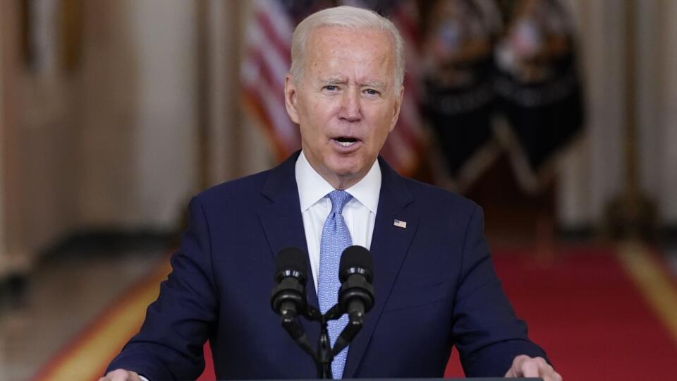 Americký prezident Joe Biden počas prejavu o ukončení evakuácie v Afganistane, v Bielom dome vo Washingtone 31. augusta 2021. Biden v utorok označil leteckú evakuáciu, pri ktorej z Afganistanu prepravili viac ako 120.000 ľudí, za