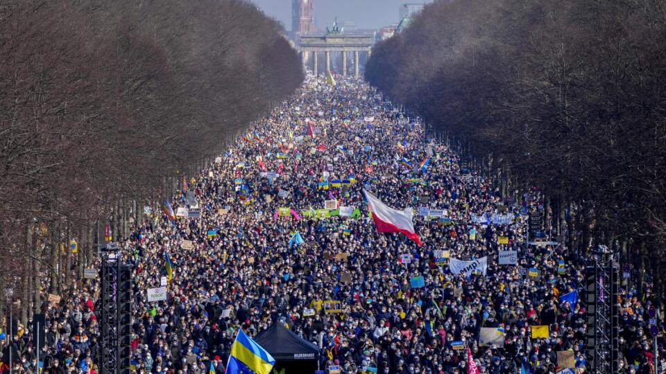 Protest proti vojne na Ukrajine v Berlíne