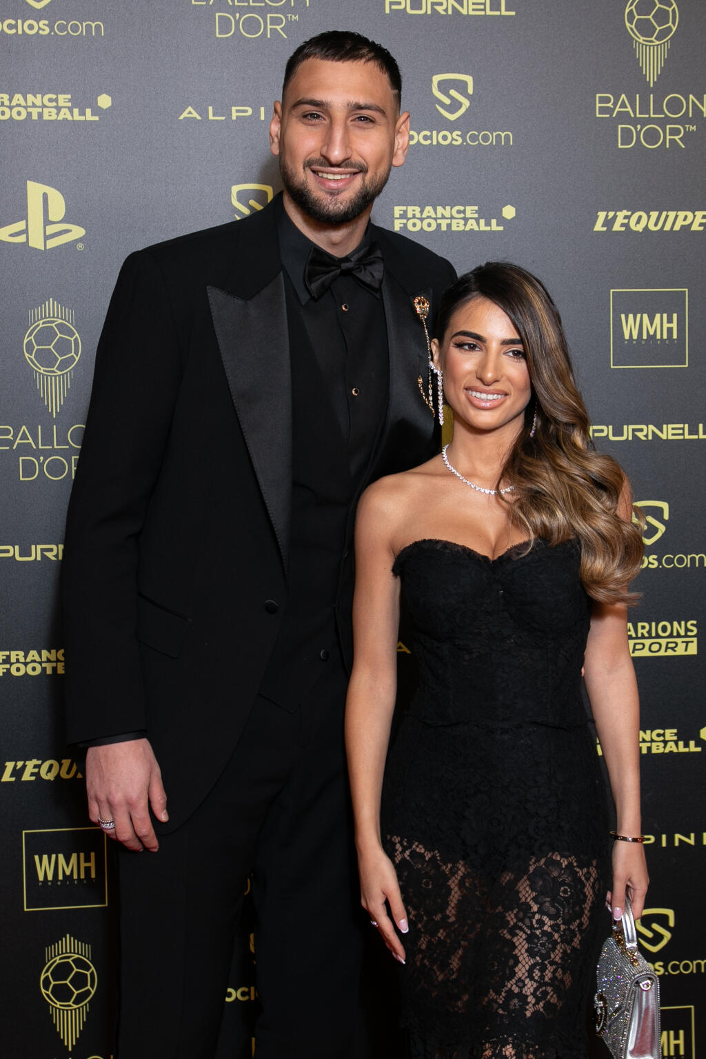 Brankár Gianluigi Donnarumma s partnerkou.