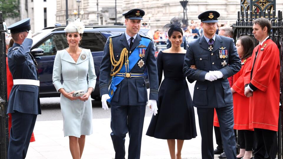 Vojvodkyňa Kate, princ William, vojvodkyňa zo Sussexu, princ Harry