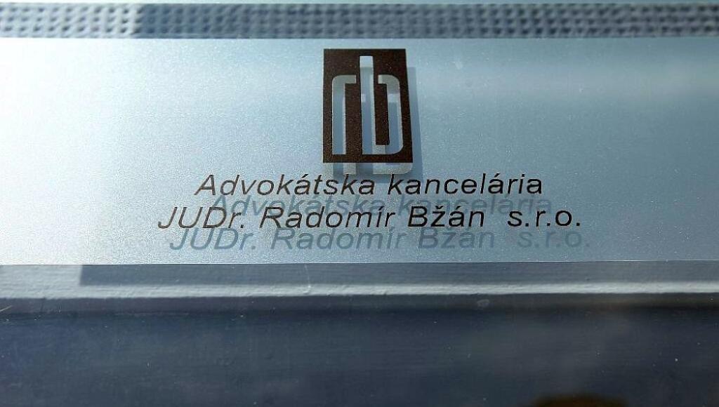 Bžán by sa k svojim miliónom mohol predsa len dostať. Už čoskoro