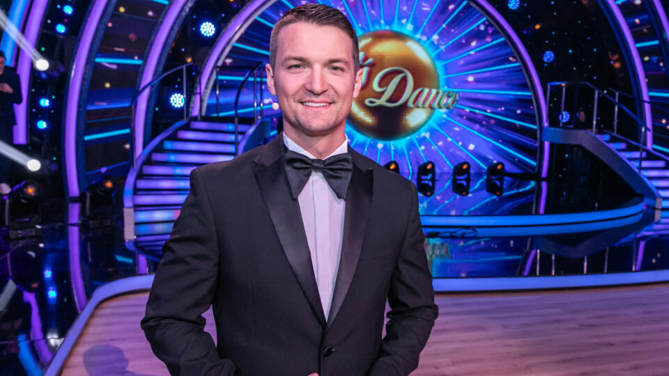 Príchody hostí na prvé kolo Lets Dance 2024. Na snímke Viktor Vincze.