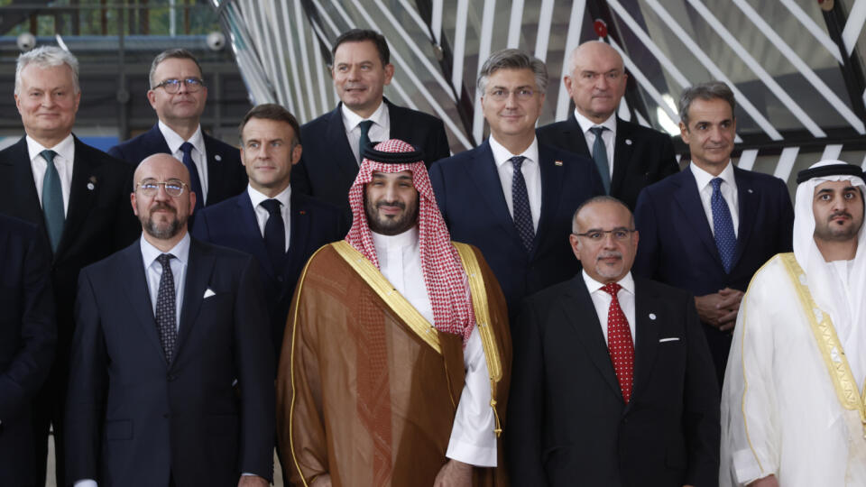 Prvý samit EÚ a Rady pre spoluprácu arabských štátov Perzského zálivu (GCC)