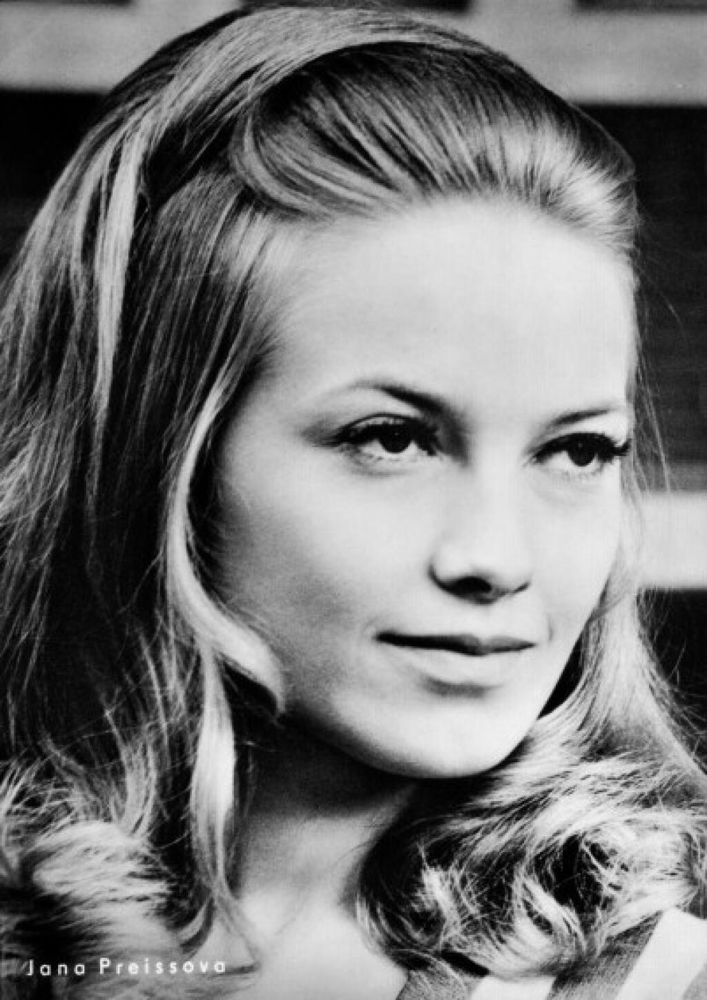 Jana Preissová, rodená Drchalová, je manželka herca Viktora Preissa a mamička herca Martina Preissa. Od tých najmenších až po staršie generácie si ju budú pamätať najmä ako balerínu a mamičku Vaška (Tomáša Holého) z komédii M. Poledňákovej Ako vytrhnúť veľrybe stoličku a vo voľnom pokračovaní: Ako dostať otecka do polepšovne.