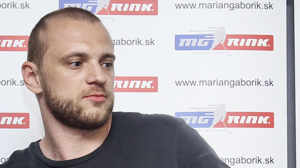 Na snimke slovensky hokejista v sluzbach NY Rangers Marian Gaborik zhodnotil na tlacovej konferencii uplynulu sezonu NHL a konkretizoval informacie o planovej operacii praveho ramena, ktoru podstupi v najblizsich dnoch.