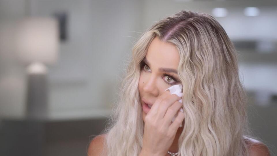 Khloé Kardashian sa na svojej sociálne sieti podelila o zákerný nález na jej tvári.