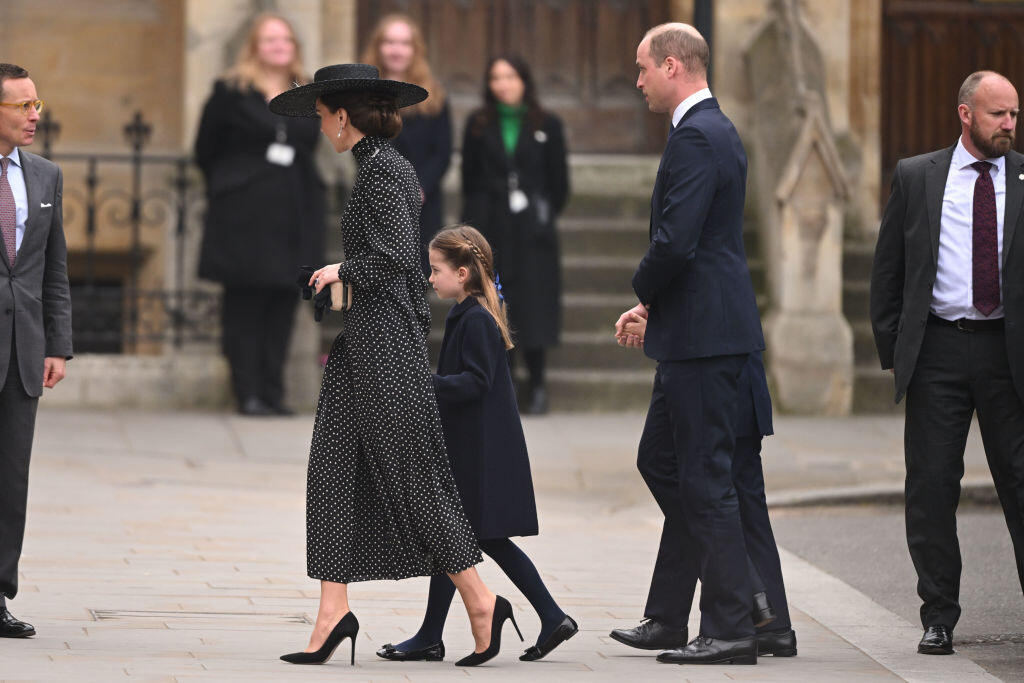 Princezná Charlotte vyrástla, je z nej krásna slečna.