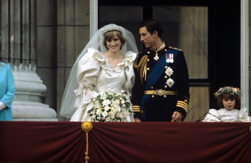 Леди св. Свадьба принца Чарльза и Дианы Спенсер. Сын принца Чарльза Свадебные фото.