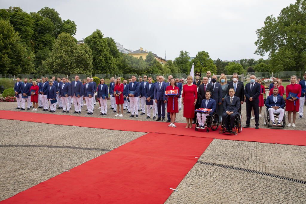 Slovenskí olympionici skladajú prisahu do rúk prezidentky Zuzany Čaputovej pred odletom do Tokia.