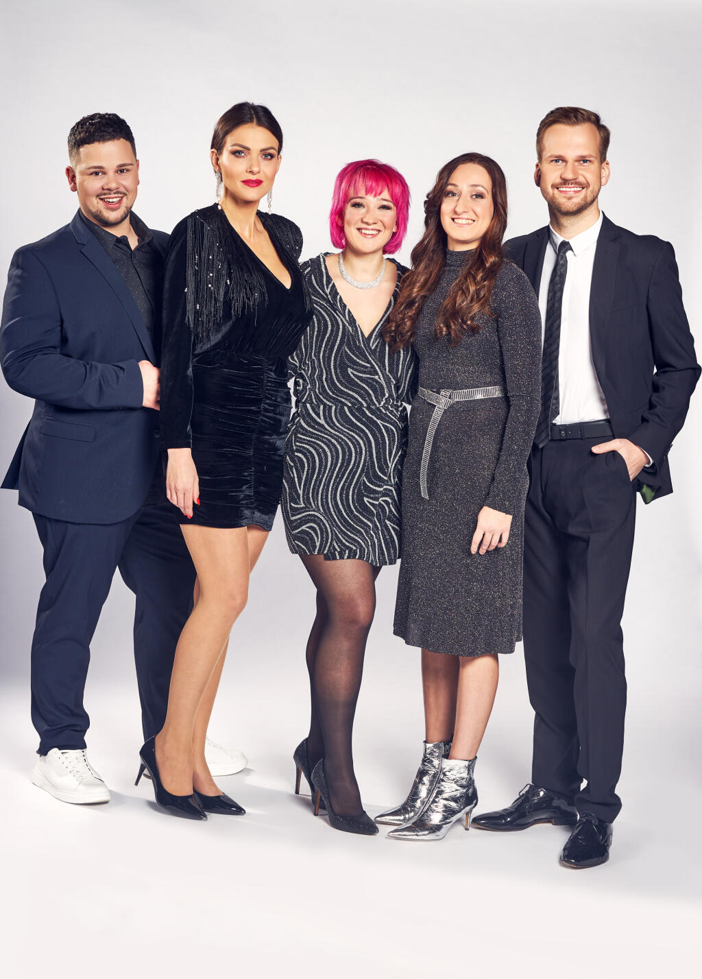 Bývalí superstaristi Martin Schreiner, Martina Schindlerová, Tereza Mašková, Barbora Piešová a pochudnutý Martin Chodúr.